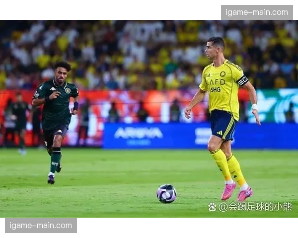 里尔2-1逆转击败朗斯，赢得北部德比