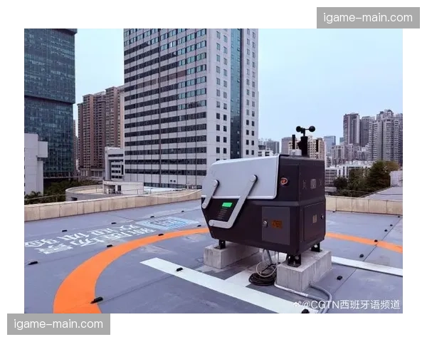 萨勒尼塔纳主场测试新型可穿戴设备，为安保人员提供实时人流热力图